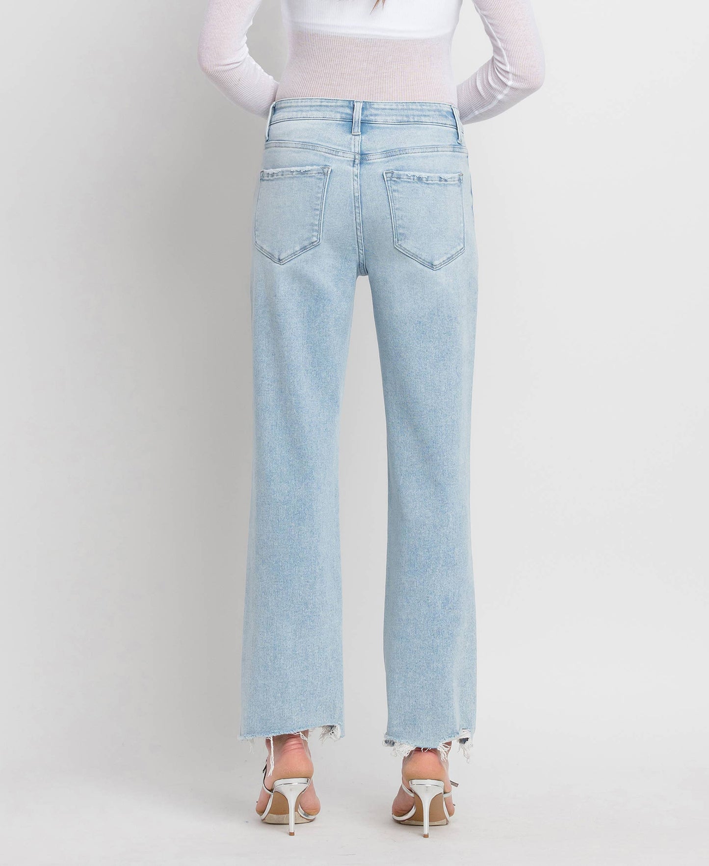 HIGH RISE SLIM WIDE JEANS
