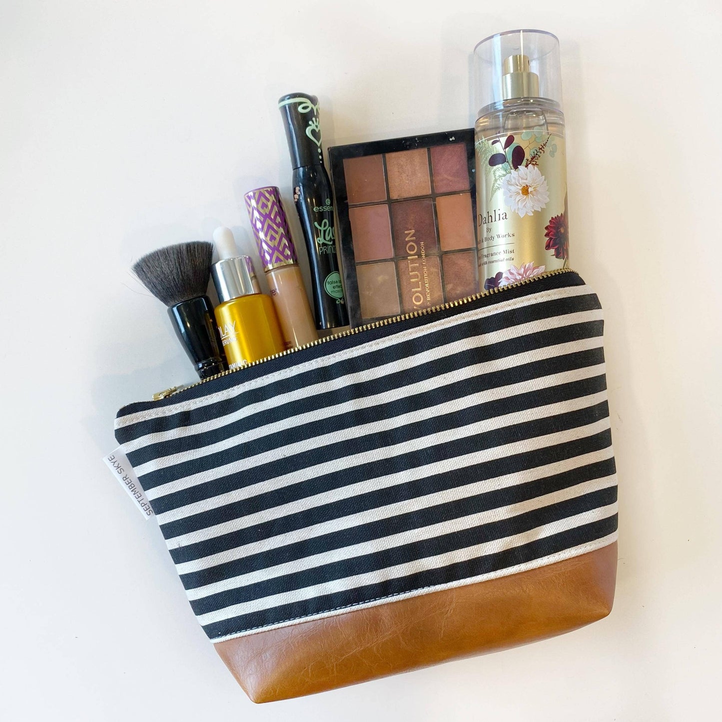 Makeup bag in rifle paper botanical linen