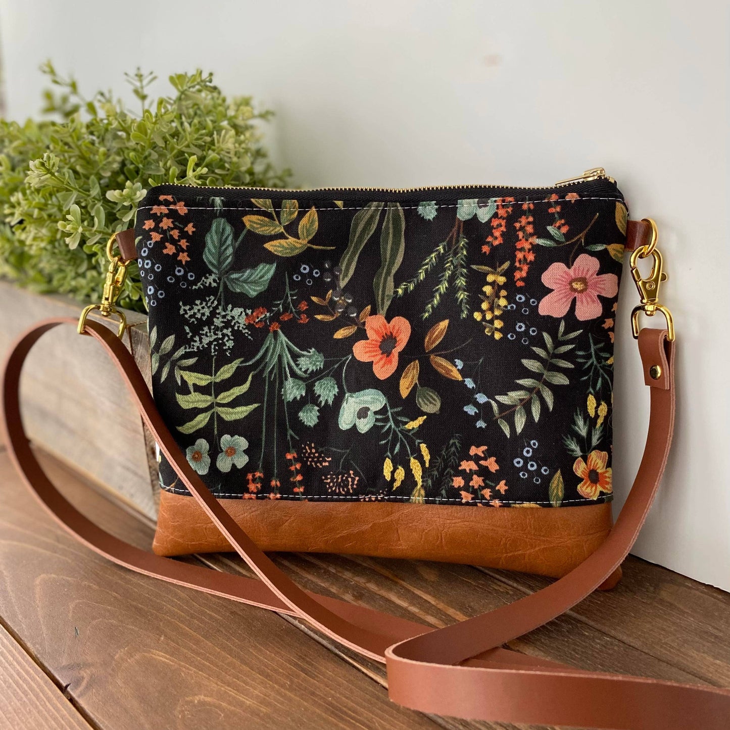 Small crossbody bag in rifle paper black botanical floral