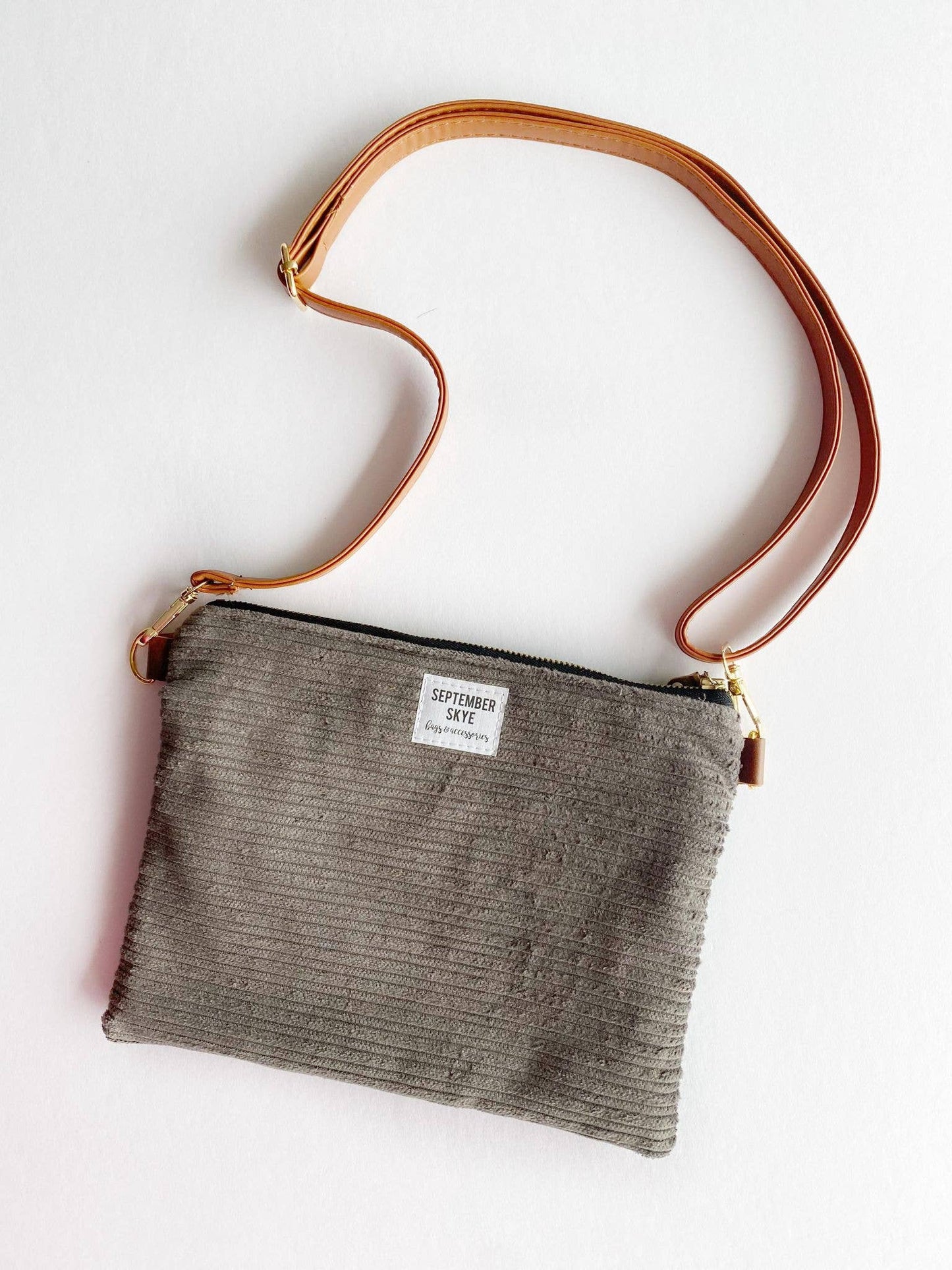 Small crossbody bag in Olive corduroy